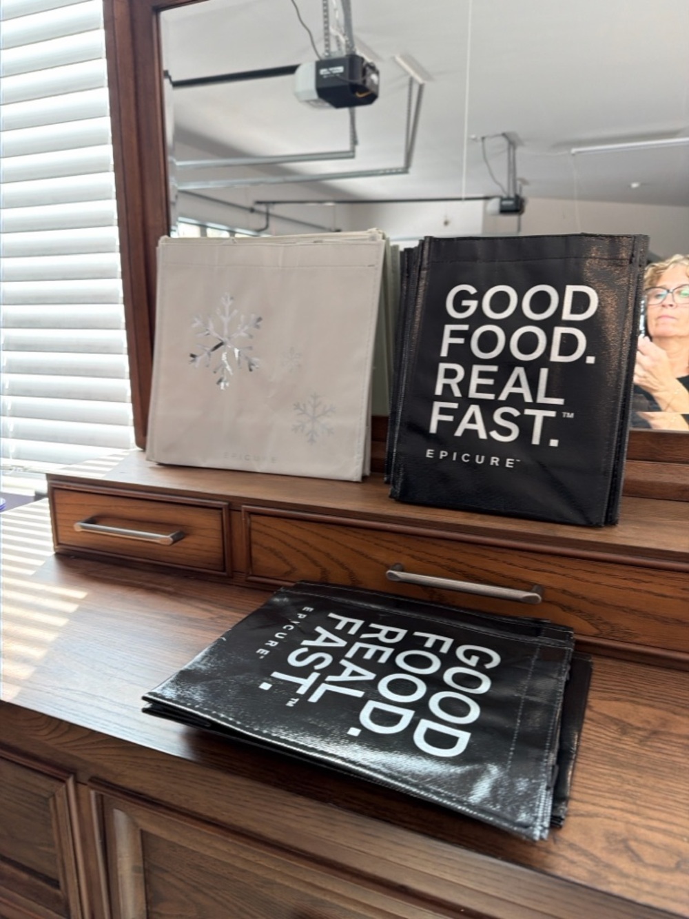 New Epicure Insulated Tote Bags -